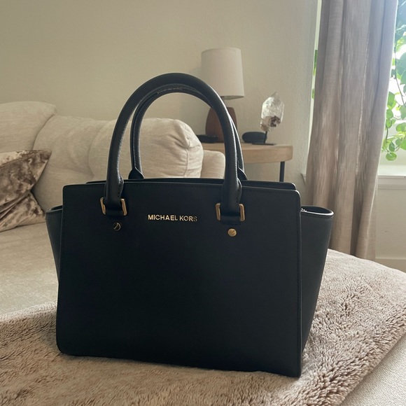 Michael Kors Satchel with Dust Bag - Picture 3 of 15